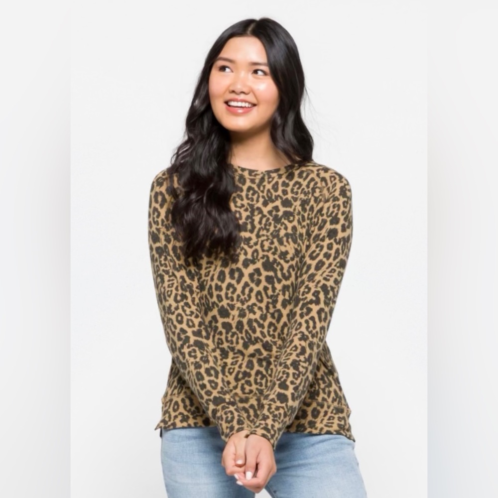 Jillyan Raglan Sweatshirt
